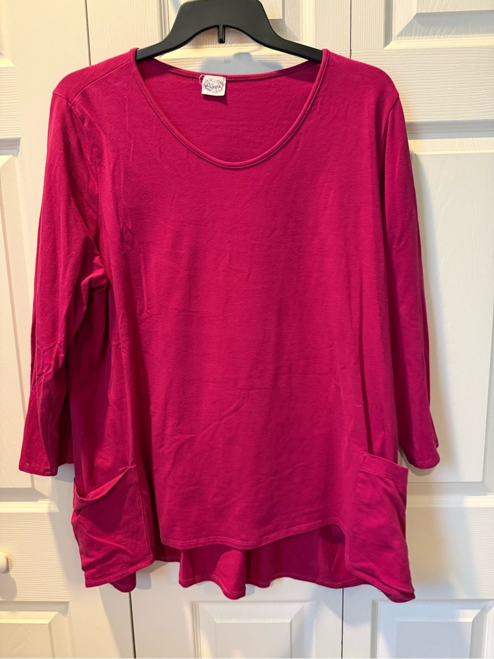 # 2X Scoop Neck 3/4 Sleeve Tunic with Pockets - Fuchsia